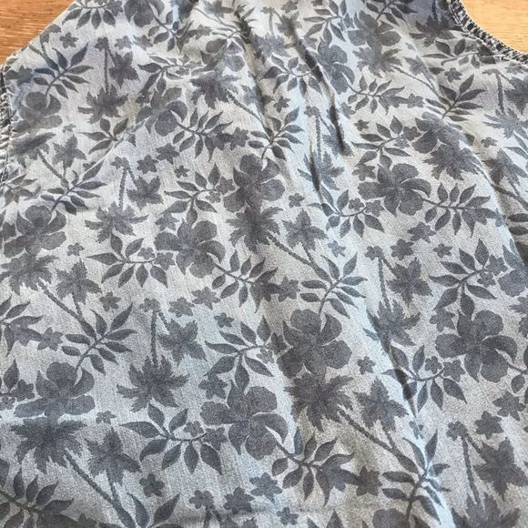 Buffalo Button Up Tank - Picture 4 of 5